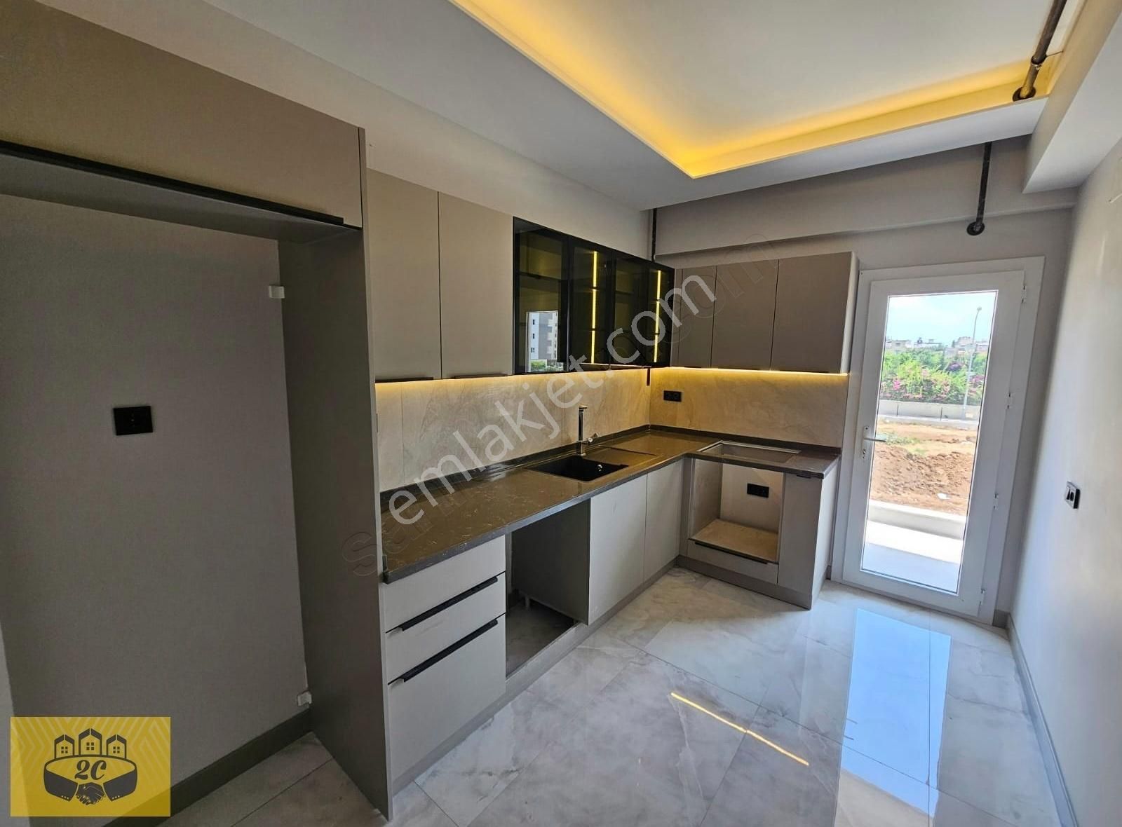 Seyhan/ Full Sosyal Donatılı 8 Katlı 2+1 Kapalı Mutfak Sıfır