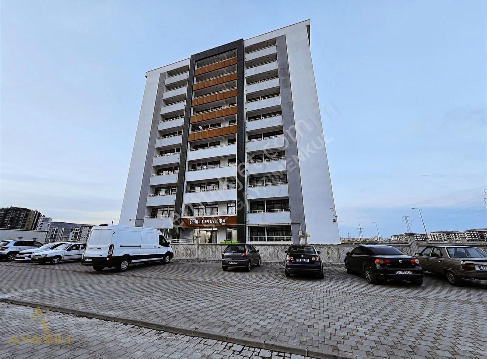 Şehir Hastahanesi Karşısı Satılık 1+1 Yatırımlık Daire