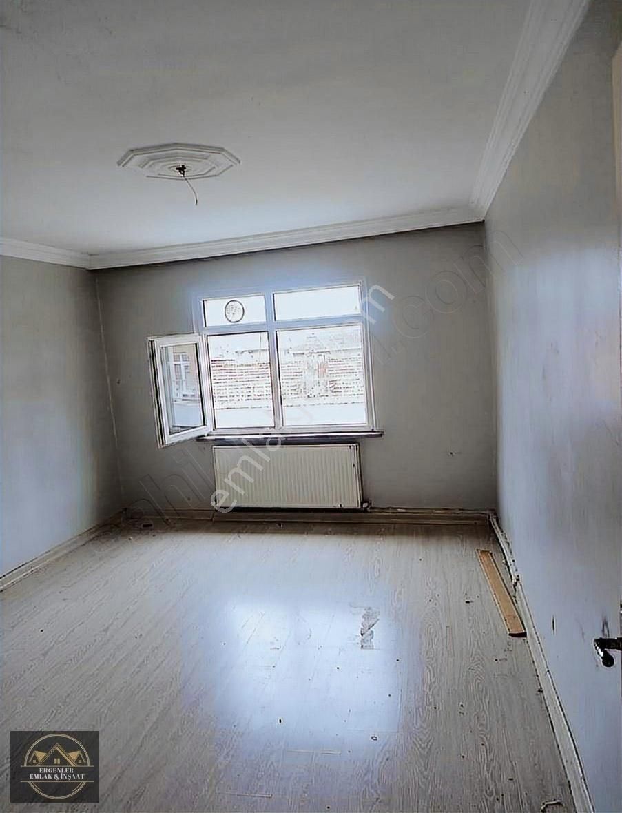 Esenler Dörtyol Meydanda Tadilatları Yapılacak Kiralık Daire