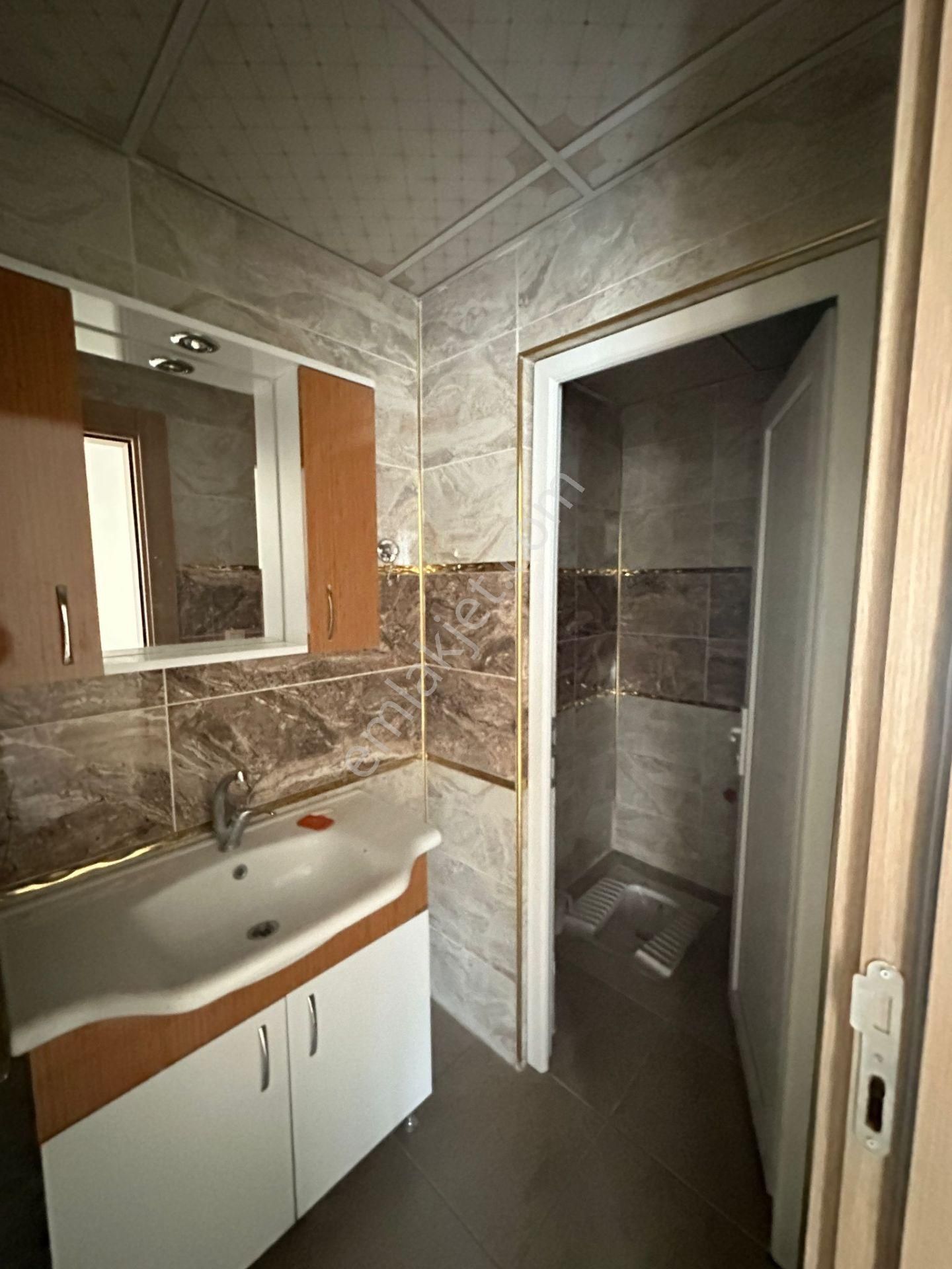 Van'ın Gözde Noktasında Kiralık 5+1 Dublex Daire