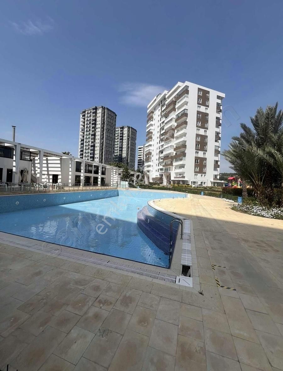 Pınarlıbahçe'de Süper Lüx Site'de*4+1**teraslı*kilerli*g.odalı