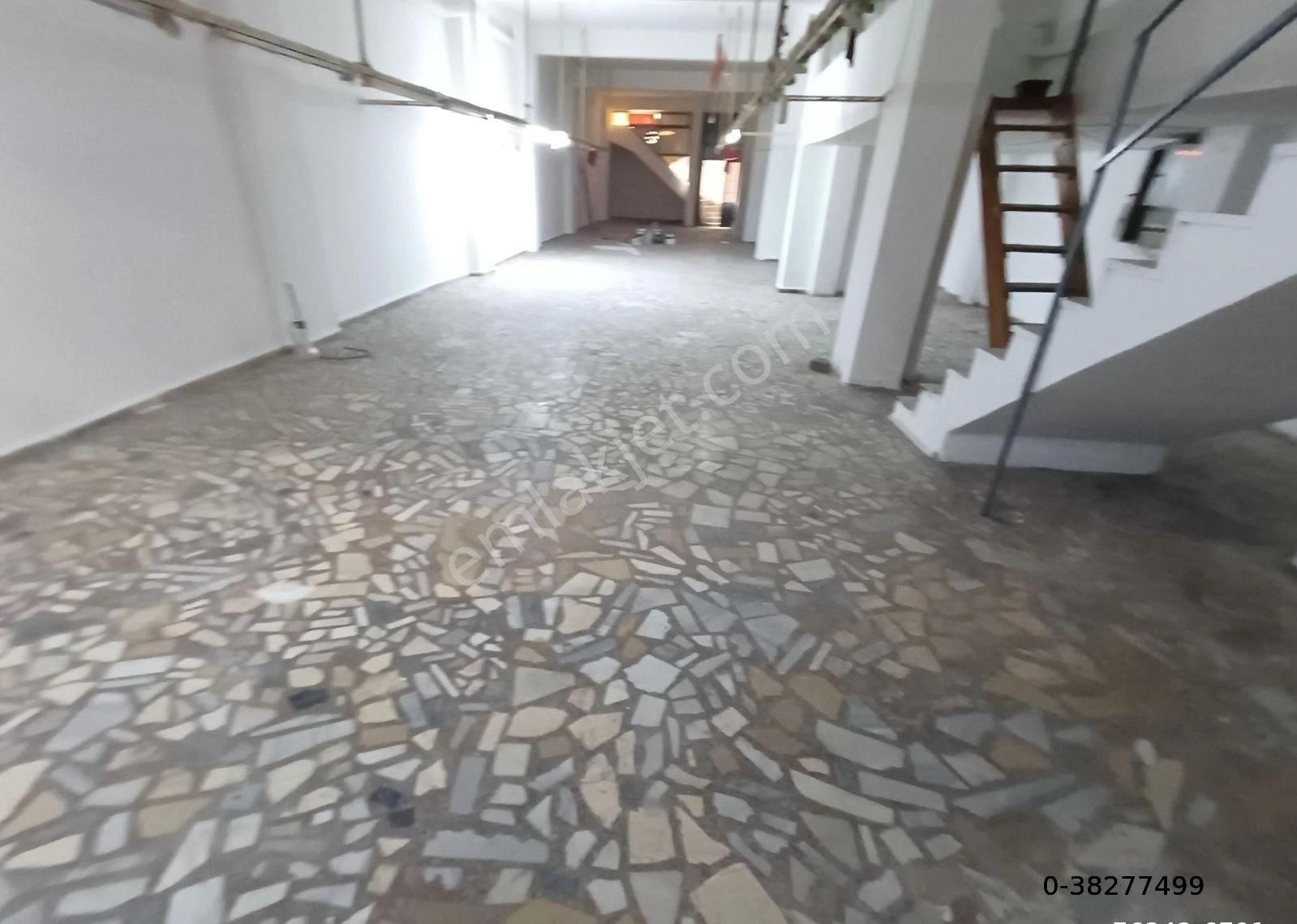 Zeytinburnu Nuripaşada 250m² Tekparça Herişeuygun Kiralık İşyeri Osmanlı Emlak