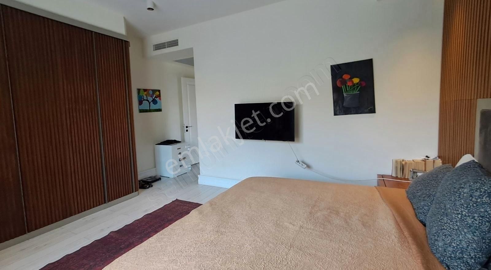 Panoroma Villaları'nda Özel Havuzlu Eşyasız Kıralık Villa