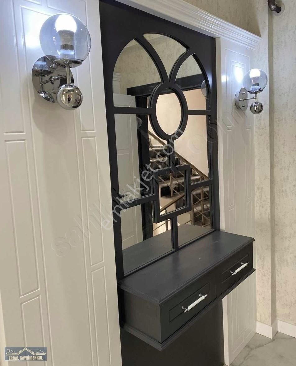 Yenişafakta Mükemmel Lokasyonda Lüx 2+1 Daire - Görsel 2