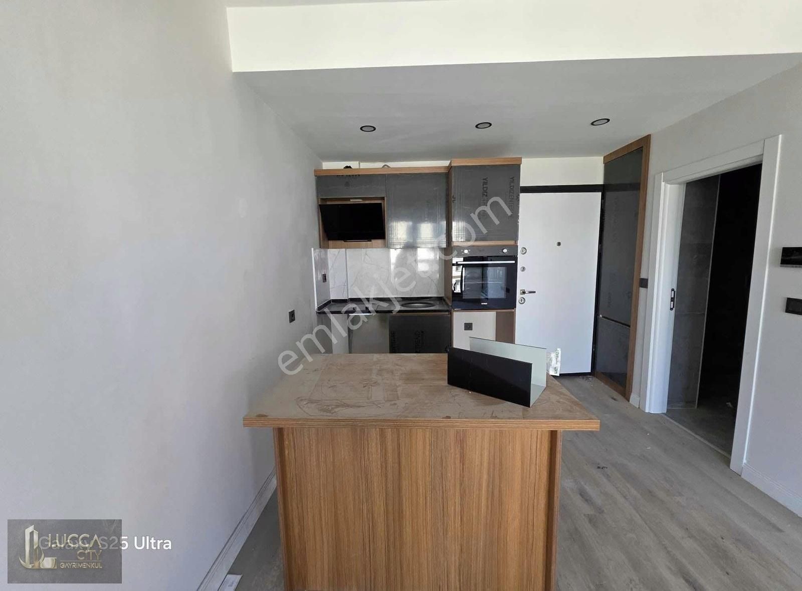 Lucca City 'den Hatip Mahallesinde Sitede Kupon Satılık Daire