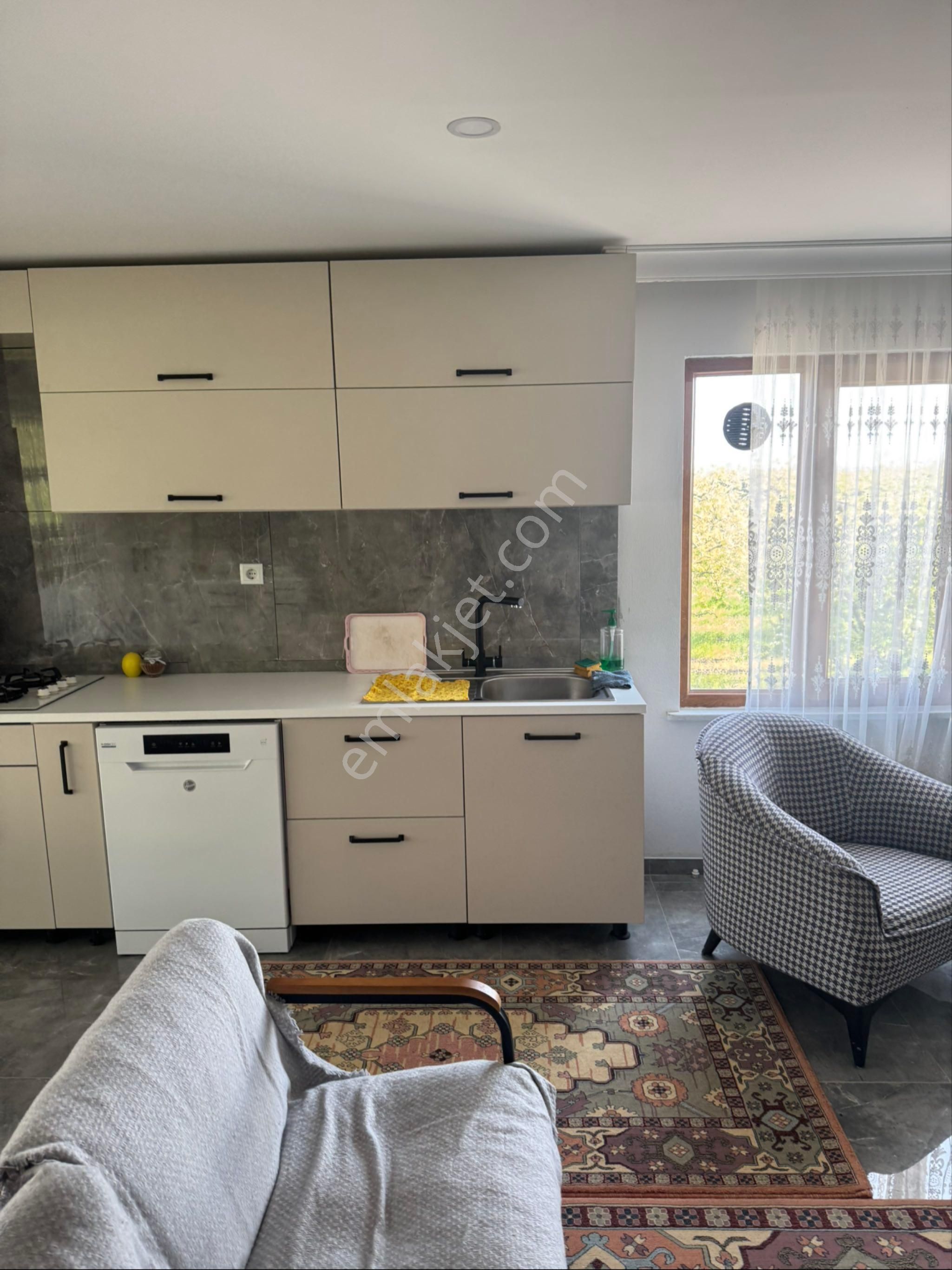 Yetiş Emlak Tan 800m2 Bahçe İçinde Masrafsız Müstakil Köy Evi - Görsel 9