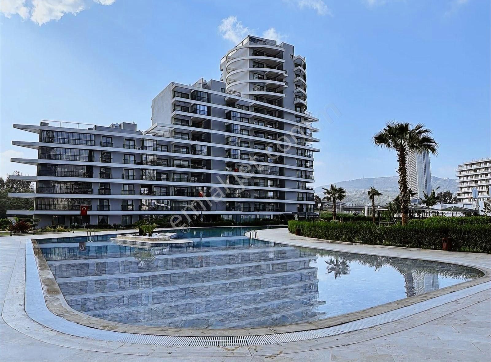 Bornova Nüans Delüx Havuz Cephe 3+1 Satılık Daire