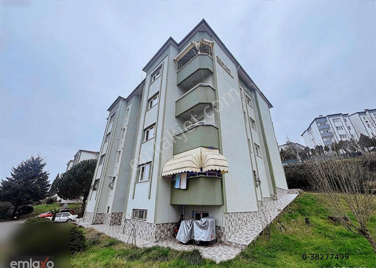 Emlaxo'dan Satılık Tepeköy Konutlarında Göl Manzaralı Daire