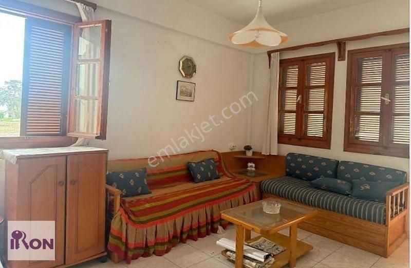 Bodrum Da Satılık Kelepir Yazlık Denize Yürüme Mesafesinde! - Görsel 2