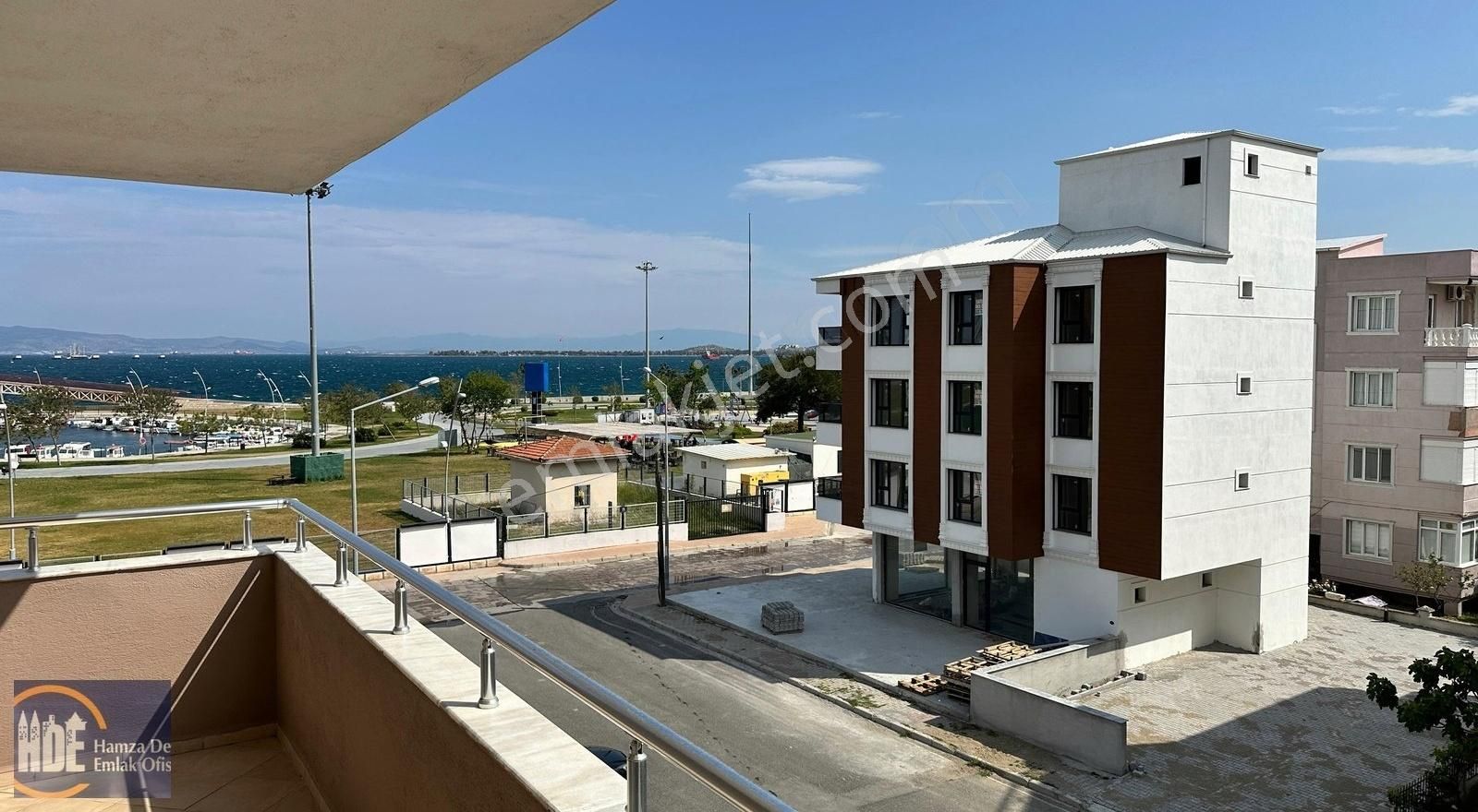 Hamza Dede Emlak Aliağa Denize Yakın Kiralık Daire