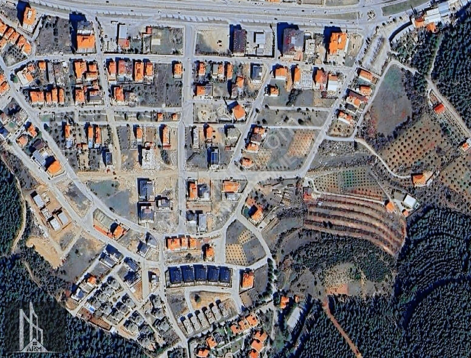 Armağandan Satılık Villalık Parsel