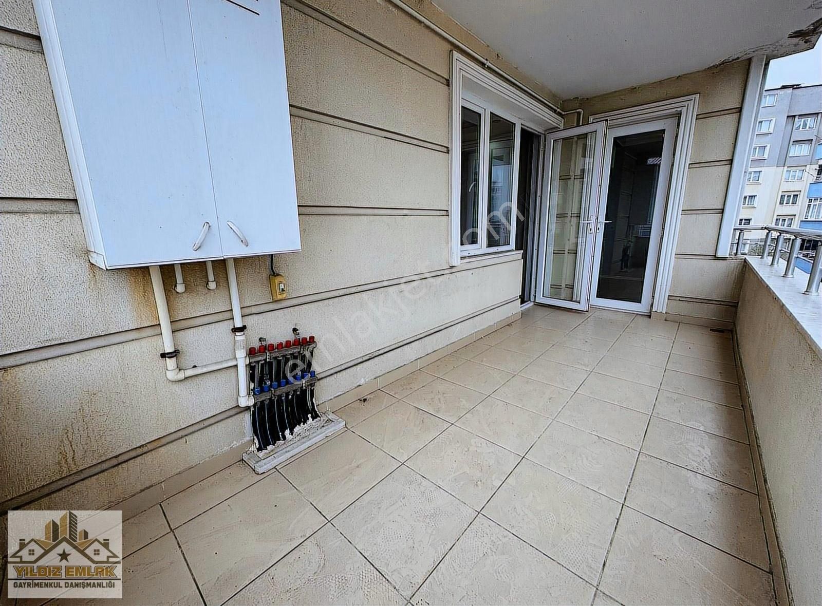 Yıldız Emlak & Gayrimenkul'den Satılık Arakat 3+1 130 M2 Daire..