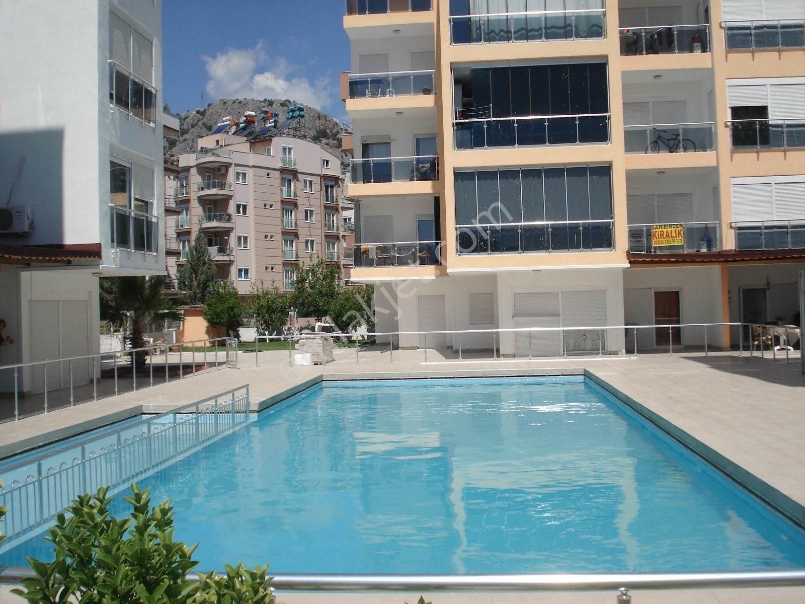 Antalya Konyaaltı Limana Sınır Mükemmel Lokasyon Da Site İçi Katta Boş 3+1 İki Banyolu Kiralık