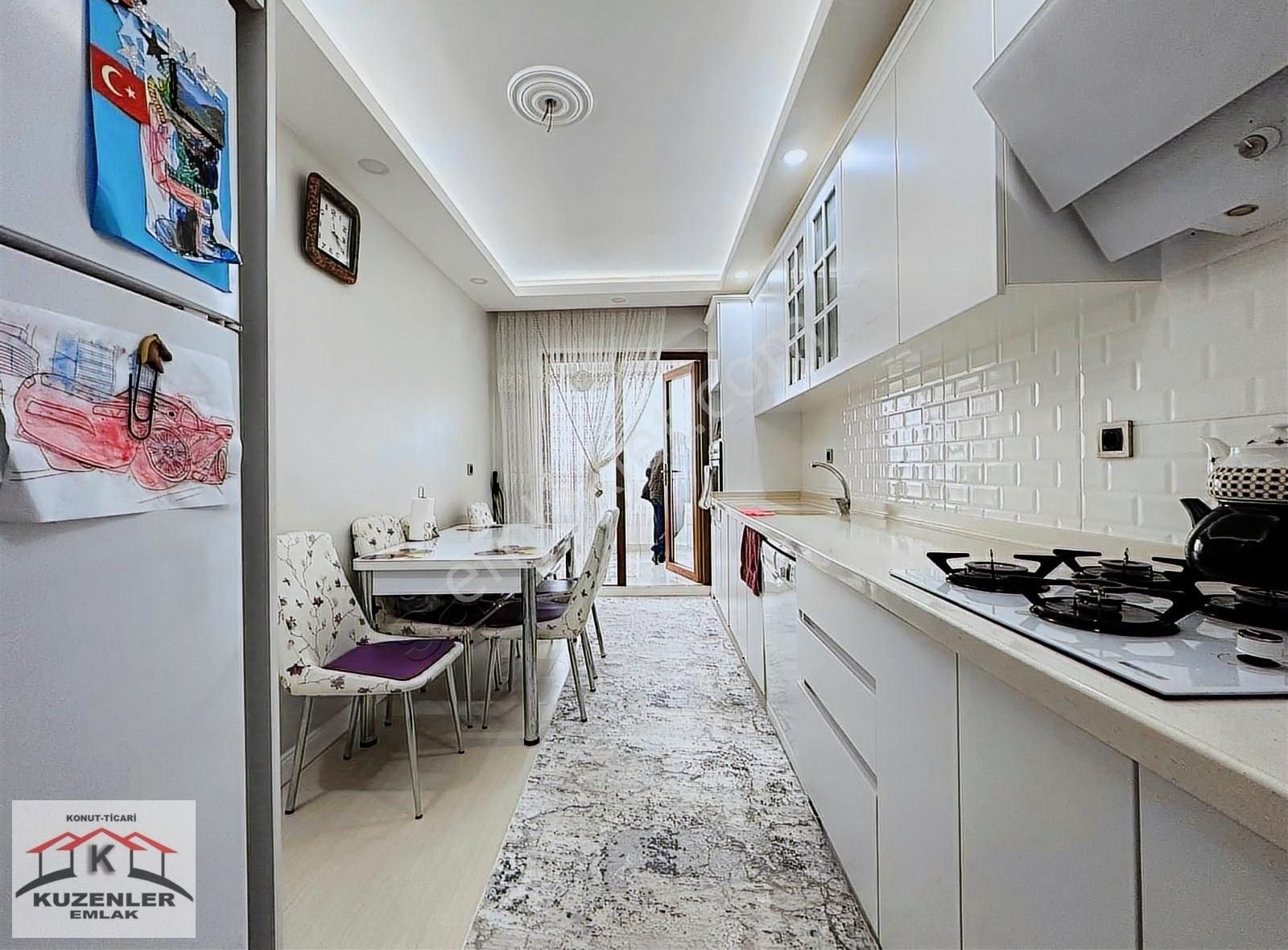 Kuzenler Emlak'tan_merkezde Çift Banyo Kilerli Asansörlü Güney C