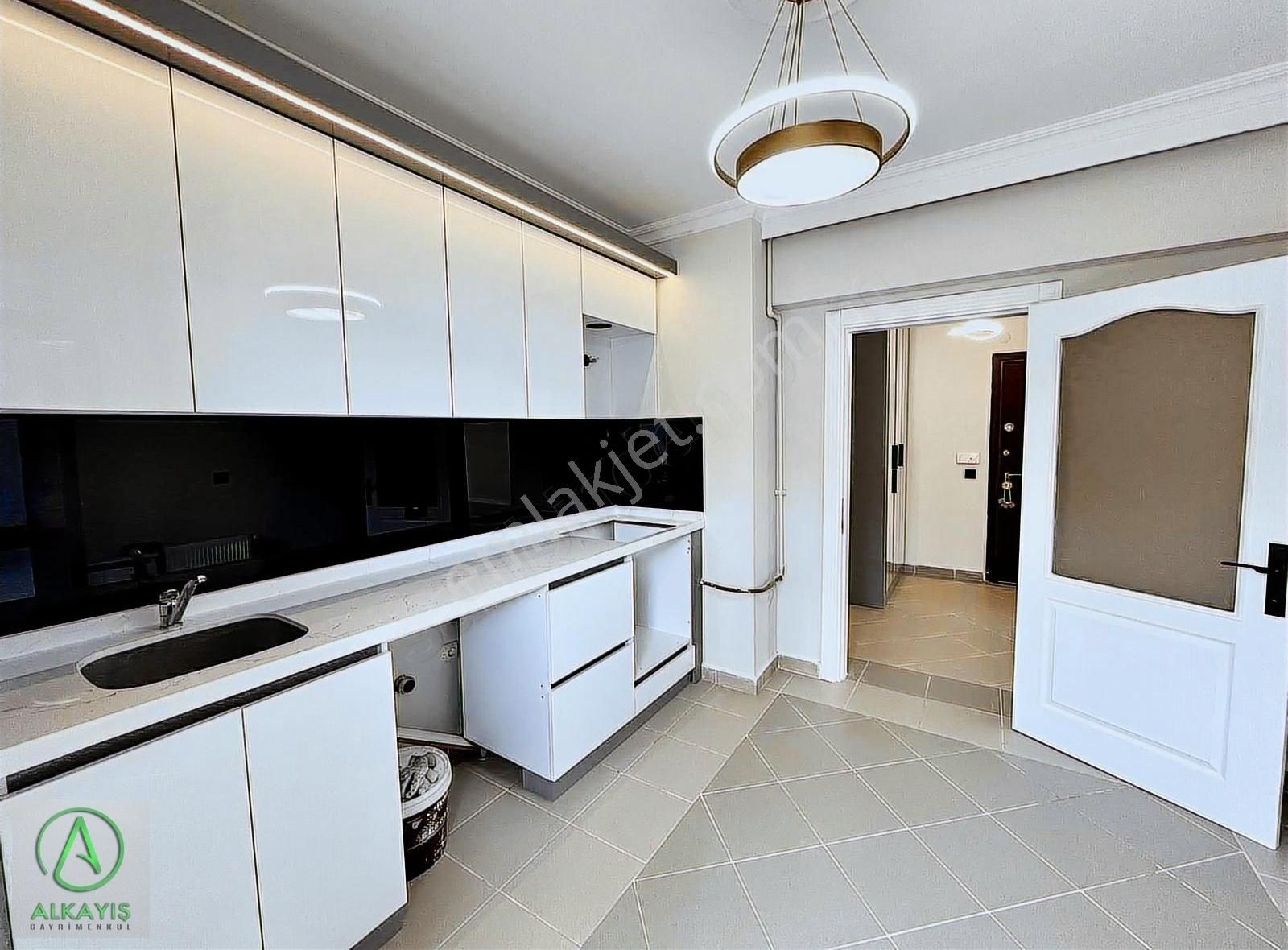 Alkayış'tan Ön Cephede 3+1 125 M2 Şık Tasarımlı Masrafsız Daire
