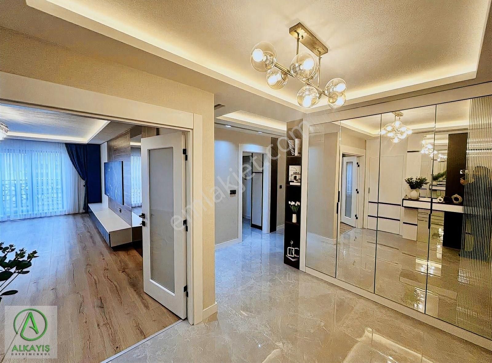 Alkayış Emlak'tan Göz Alıcı Ve Modern Yapıda 4+1 Şık Tasarımlı