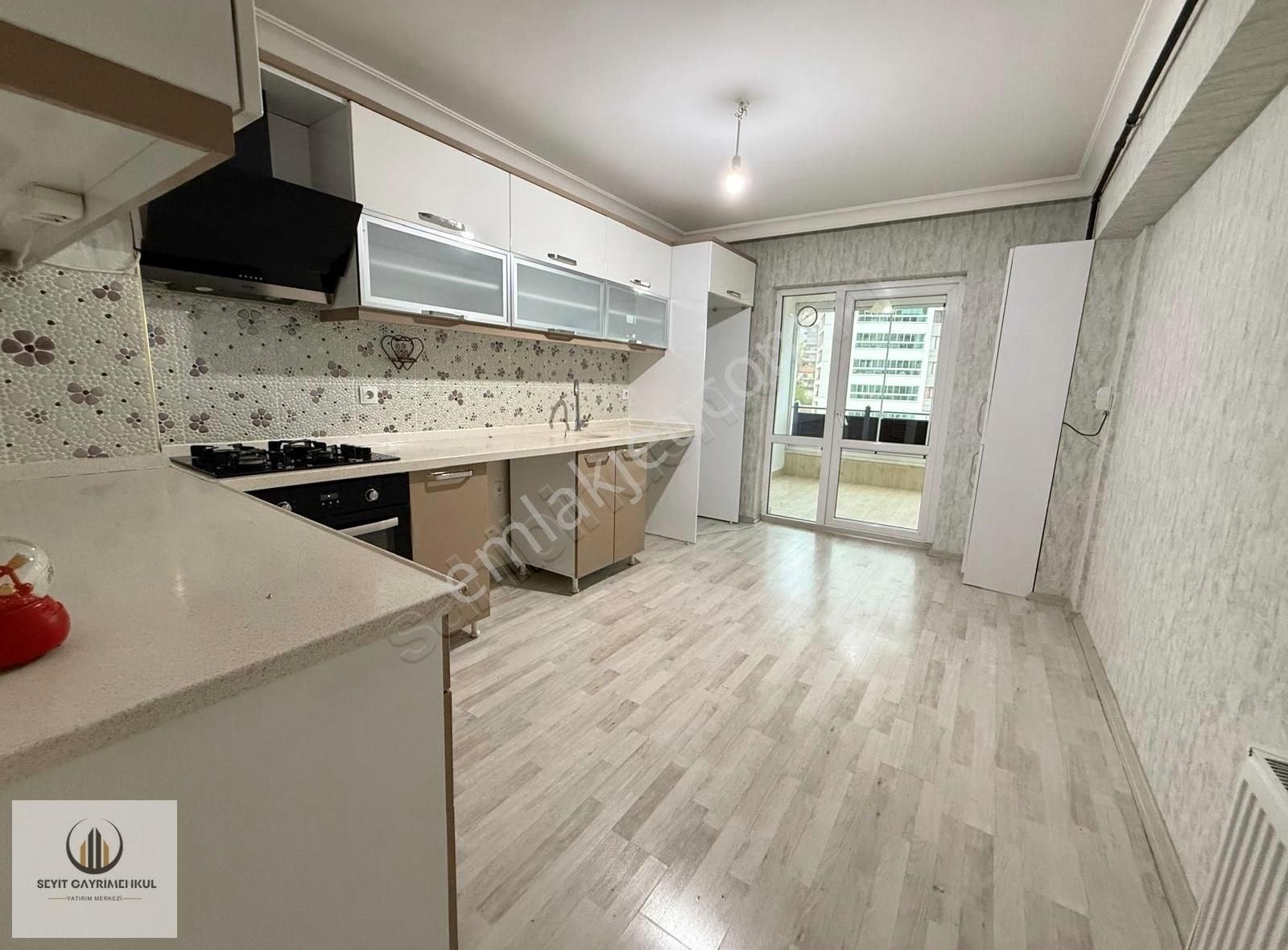 ▄*seyit Gayrimenkul*▄fahrikorutürk Mh.lüx Sitede 8.kat 3+1_135m²