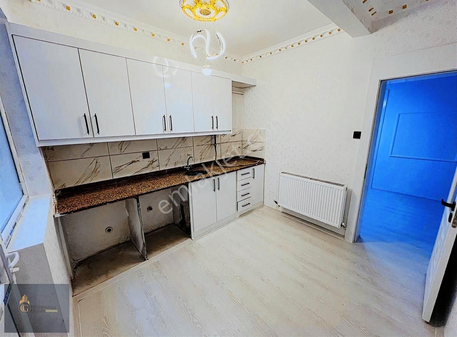 Cennet Gyo'dan Konak Mah 130m2 2+1 Bahçeli Sıfır Bakımlı Daire