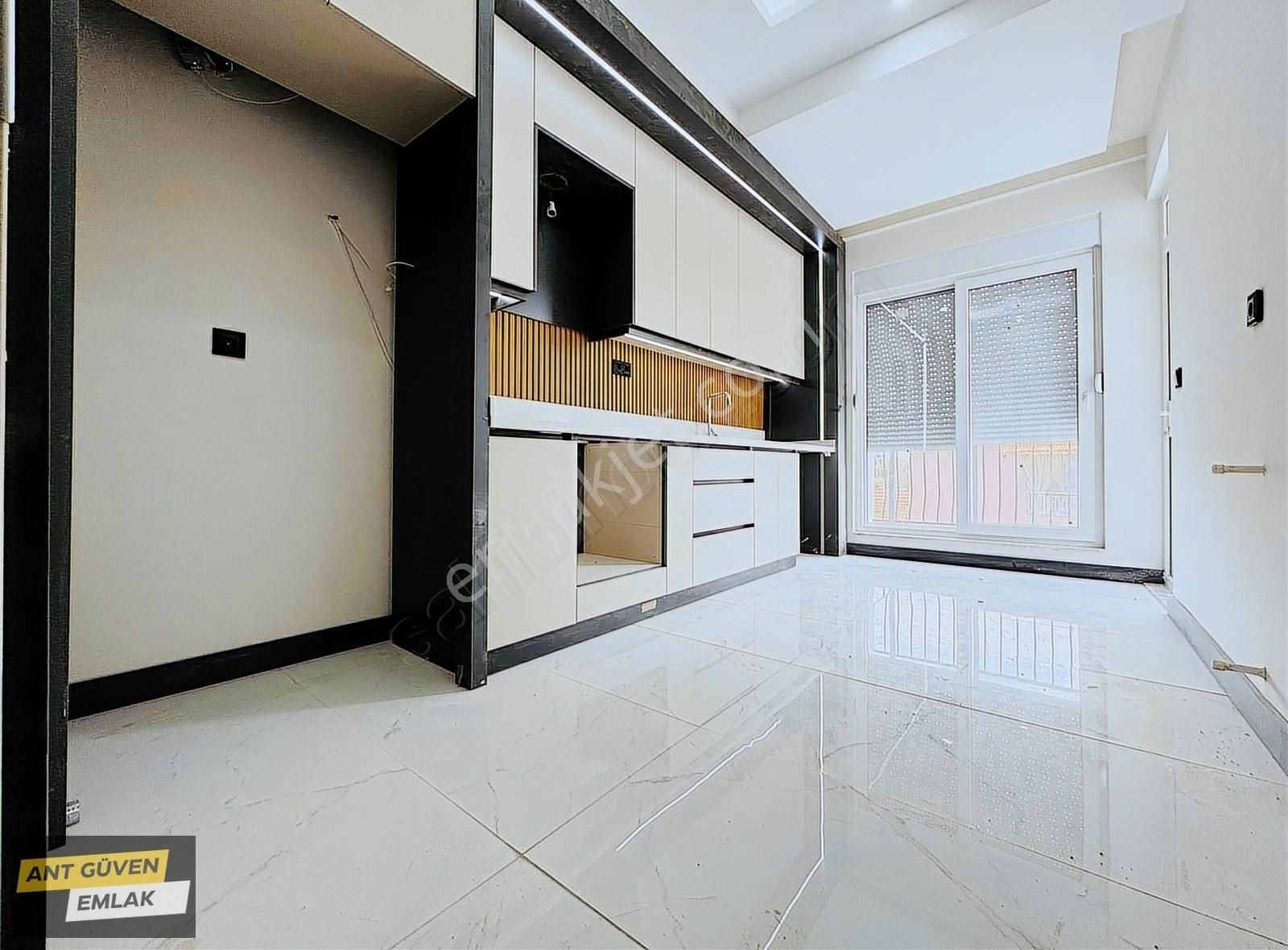 Çamlıbel Mahallesinde 3+1 Güney Cepheli Asansörlü Arakat Daire