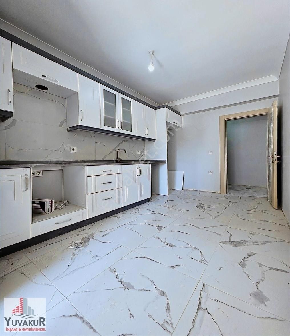 Yuvakur'dan İstasyon Mah.sıfır 2+1**120m²*balkonlu Yüksek Giriş