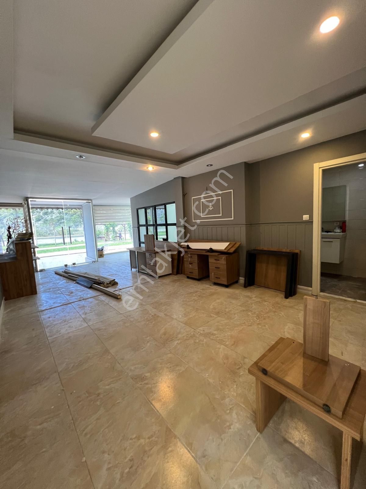 Antalya Konyaaltı Hurma 145m2 İçi Yeni Masrafsız 3+2 Boş Dükkan