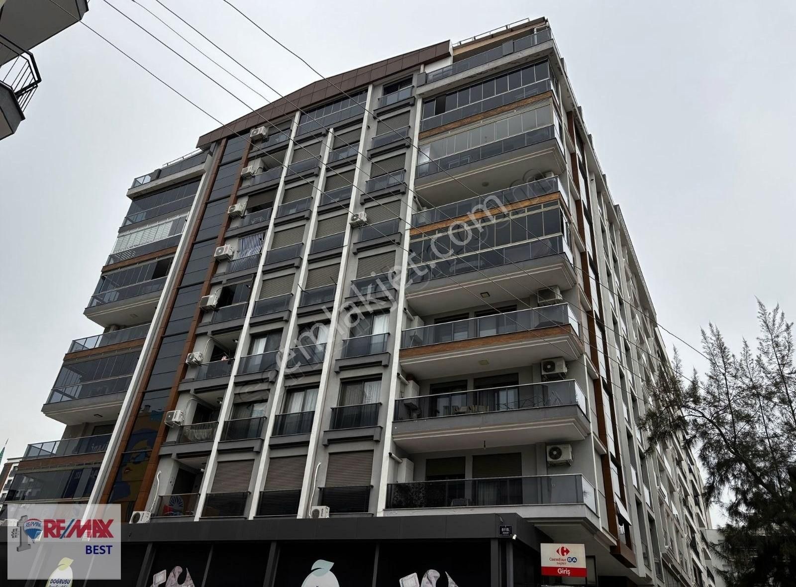 Karşıyaka Dedebaşı'nda 3+1 Satılık Dublex