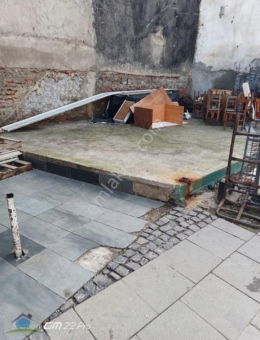 Pino Dan Kemeraltında İki Kat Ticari İmarlı Satılık Arsa
