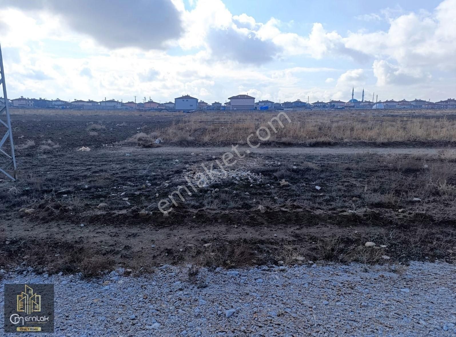 Cm Emlak Sazlıca Aşağı Mükemmel Konum Uygun Fiyatlı 653 M2 Arsa