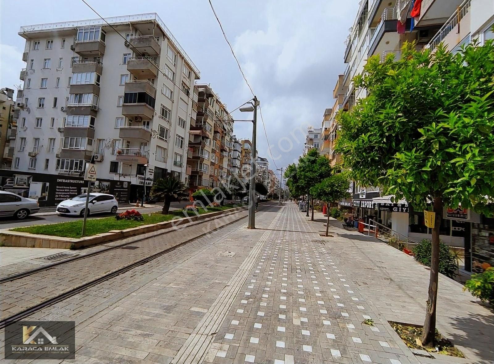 Işıklar Da Devren Kiralık Dükkan