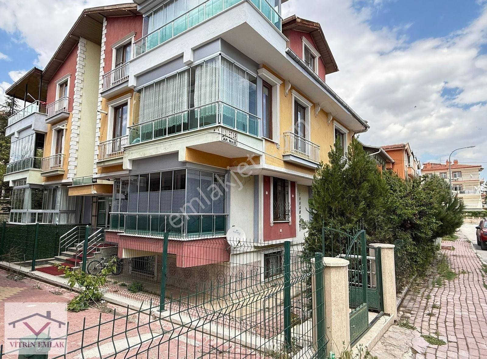 Kule Site Mevki Işıklar Mh. 4+1 Odalı Ters Dubleks Satılık Daire