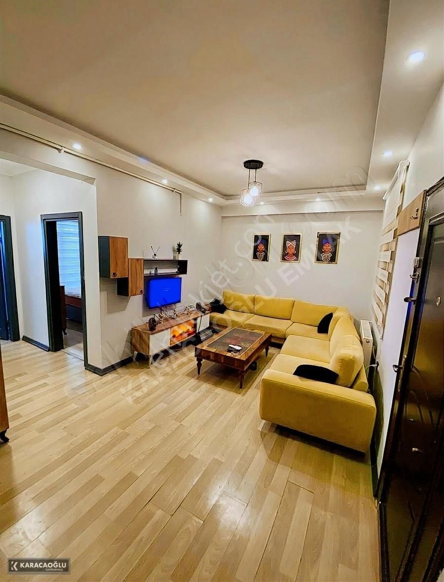 Dumlupınar Mahallesi'nde Geniş M2 Satılık 2+1 Daire