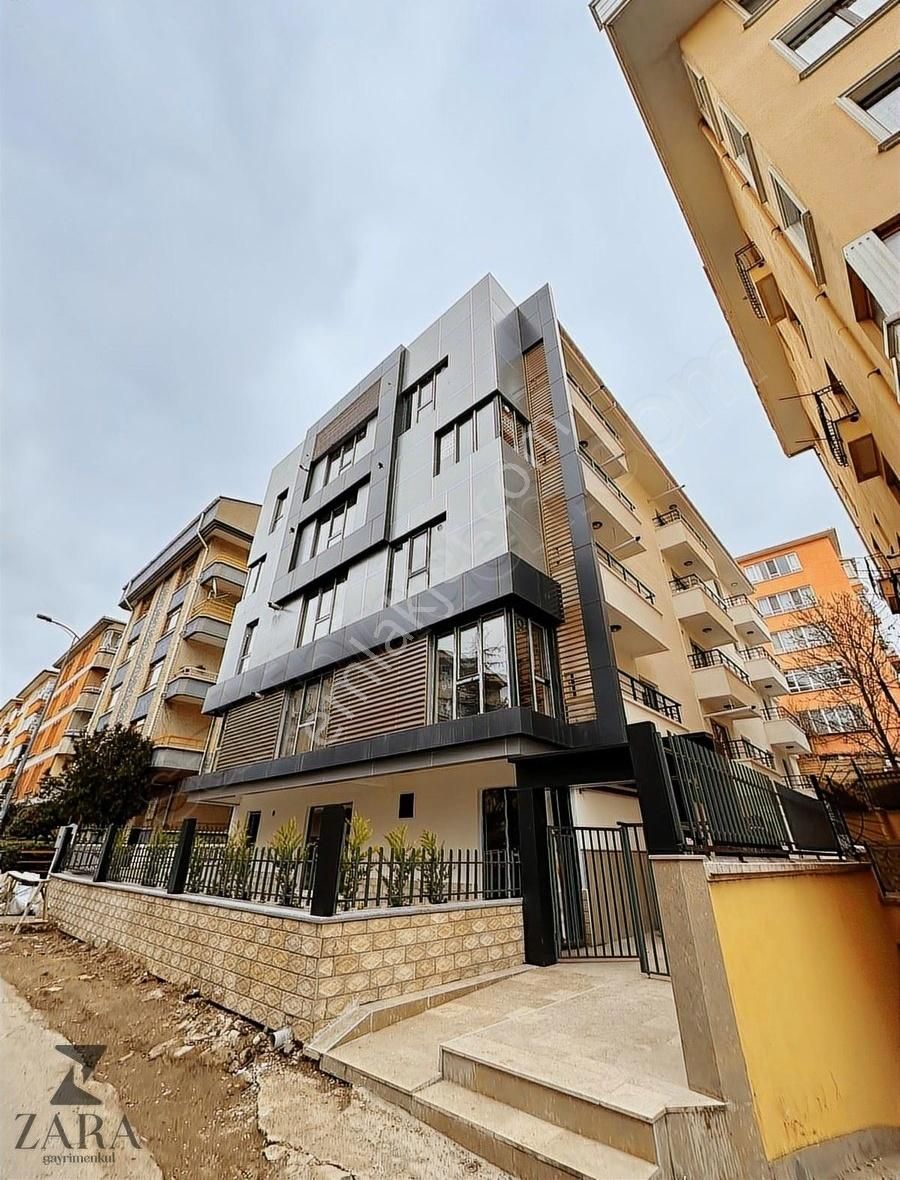 ▄zara▄bölgesinde En Prestijli.! Siyasal Fak Arkası 1+1 Lux Daire