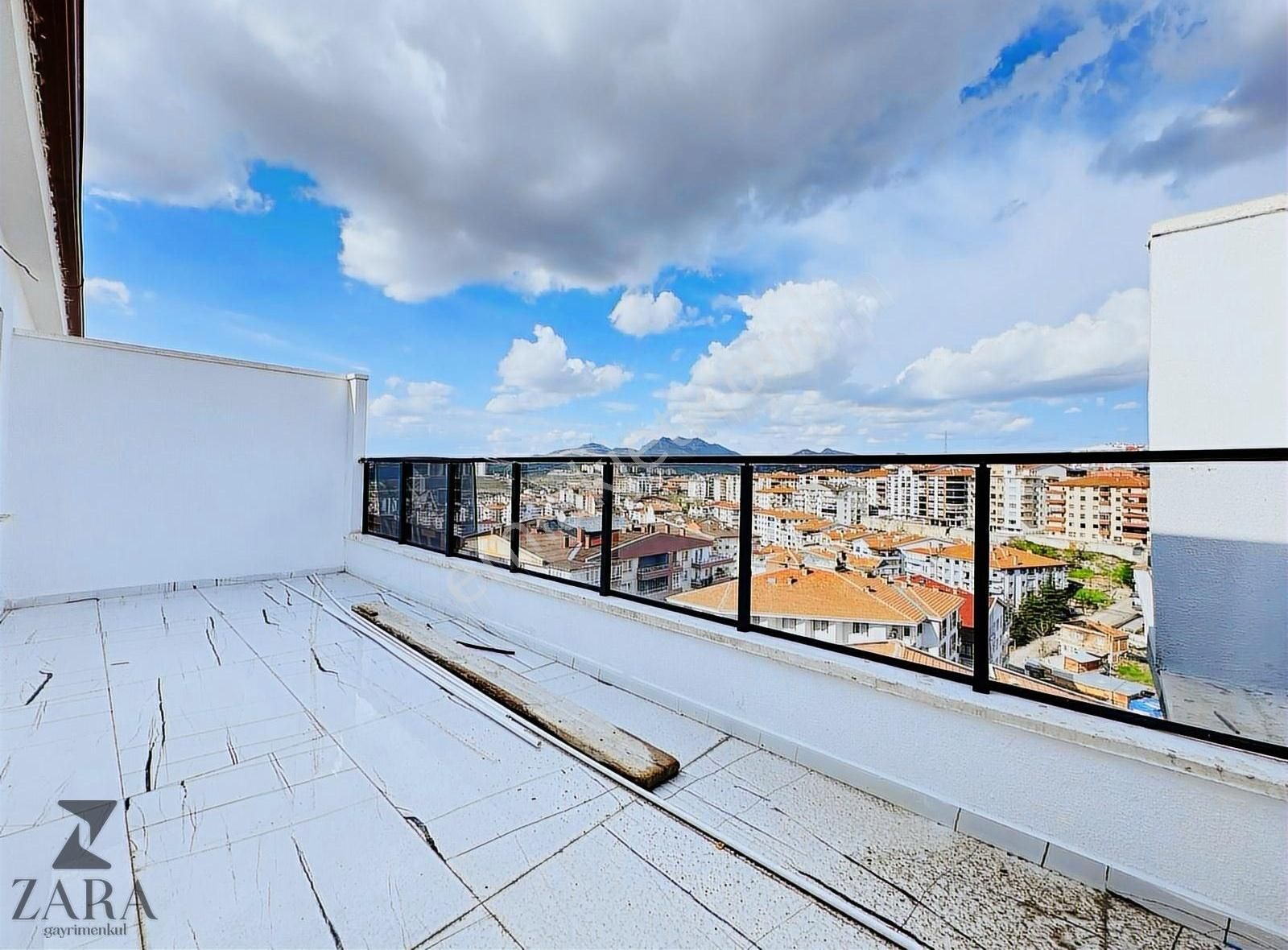 ▄zara▄duralialıç Mh.çift Girişli P.manzaralı 2+1 Lüx Sıfr Daire