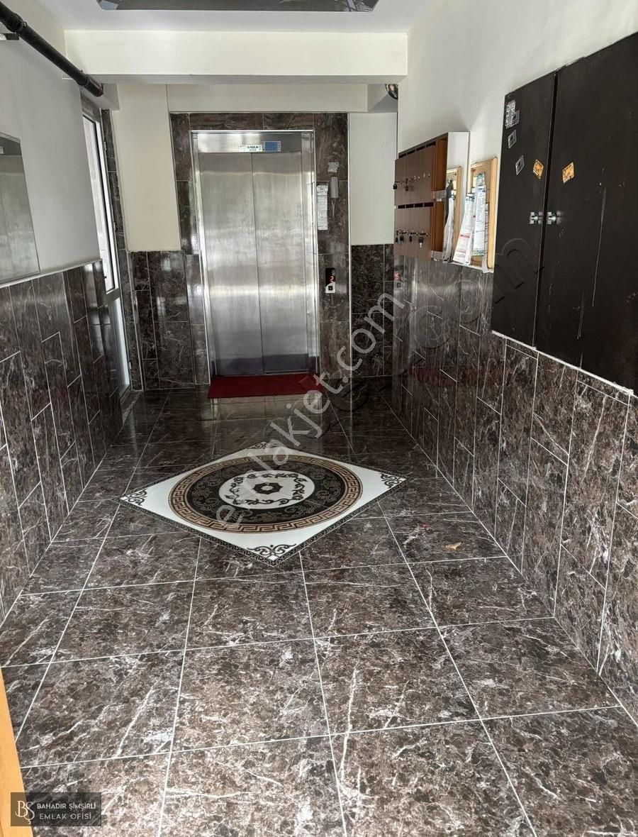 Bahadır Şimşirli'den Jandarma Karşısı Kiralık 2+1 Daire