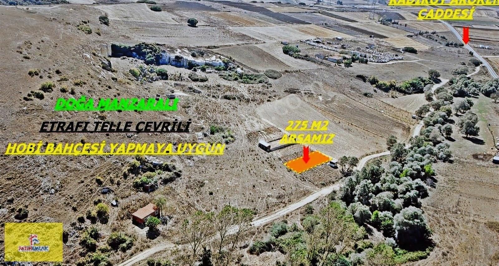 Kadıköyde Yatırımlık 275 M2 Etrafı Çevrili Arsa