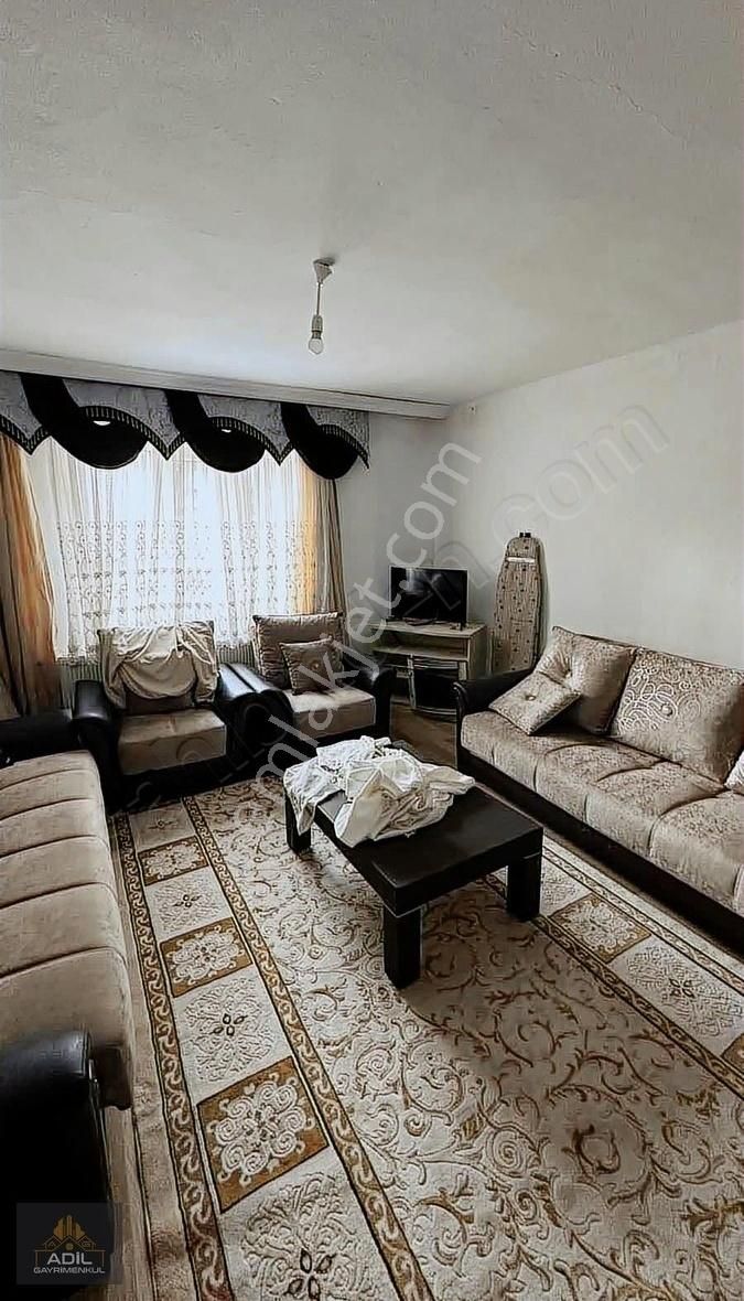 Adil Gayrimenkul'den Katlı Otopark Karşısı 3+1 Daire