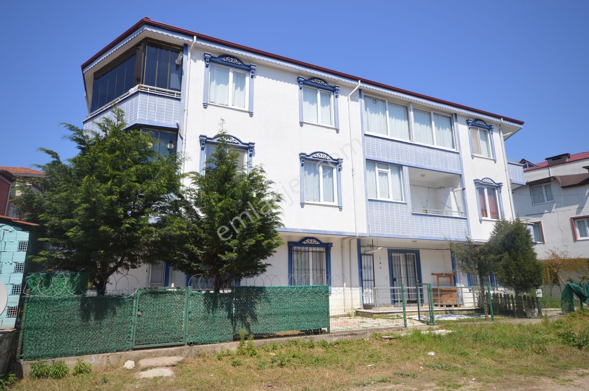 Karasu’da Oturmaya Hazır 🏡 Cam Balkonlu Harika Daire! 🌟