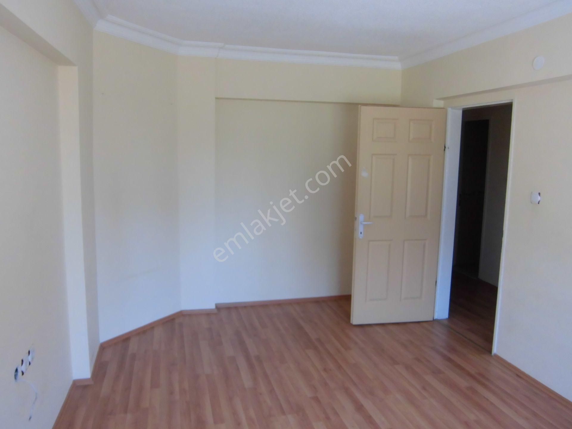 Rıza Acar'dan Yerküre Sit. 3+1 Ara Kat Güney Ve Batı Cephe - Görsel 15