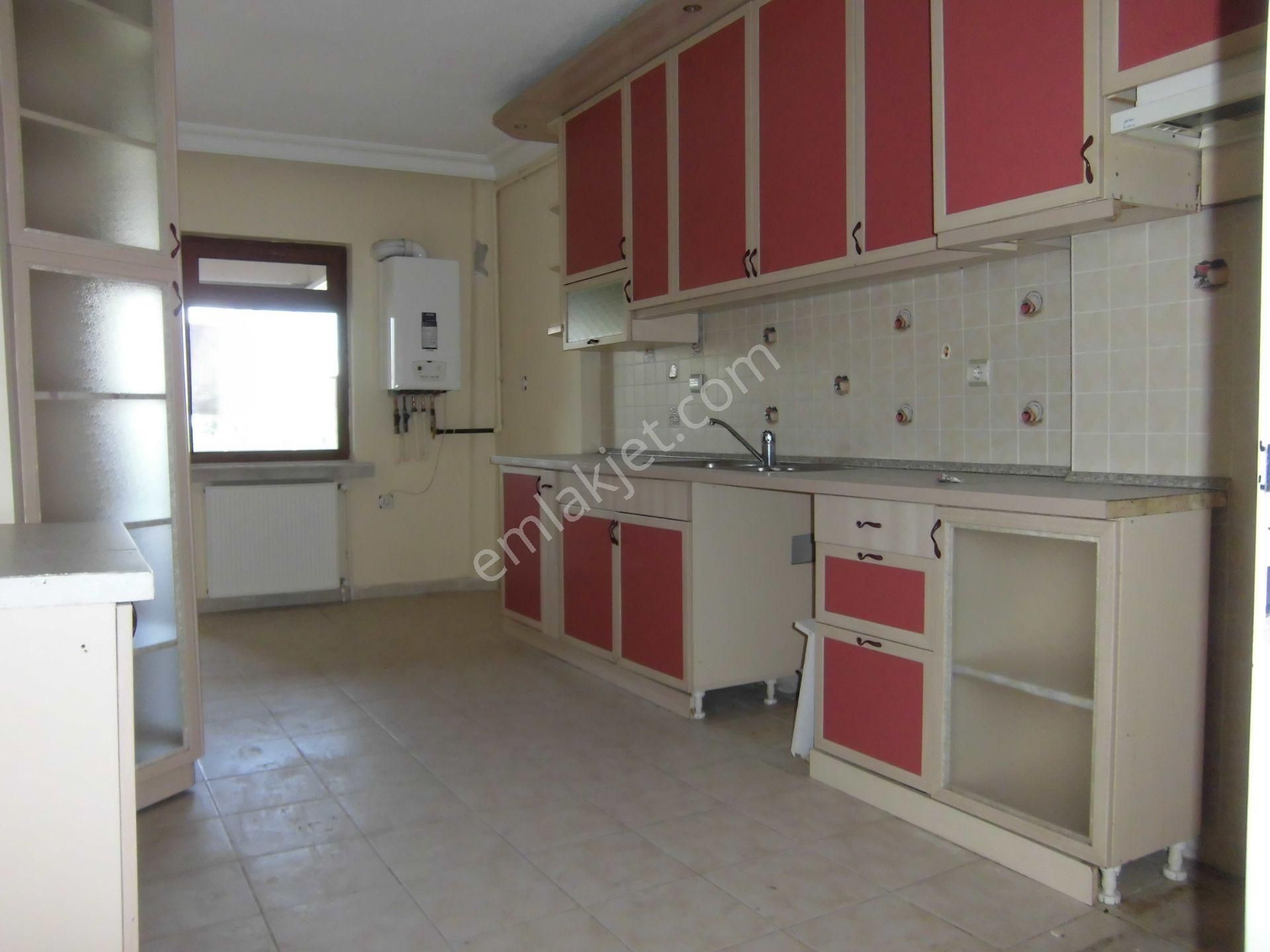 Rıza Acar'dan Yerküre Sit. 3+1 Ara Kat Güney Ve Batı Cephe - Görsel 8