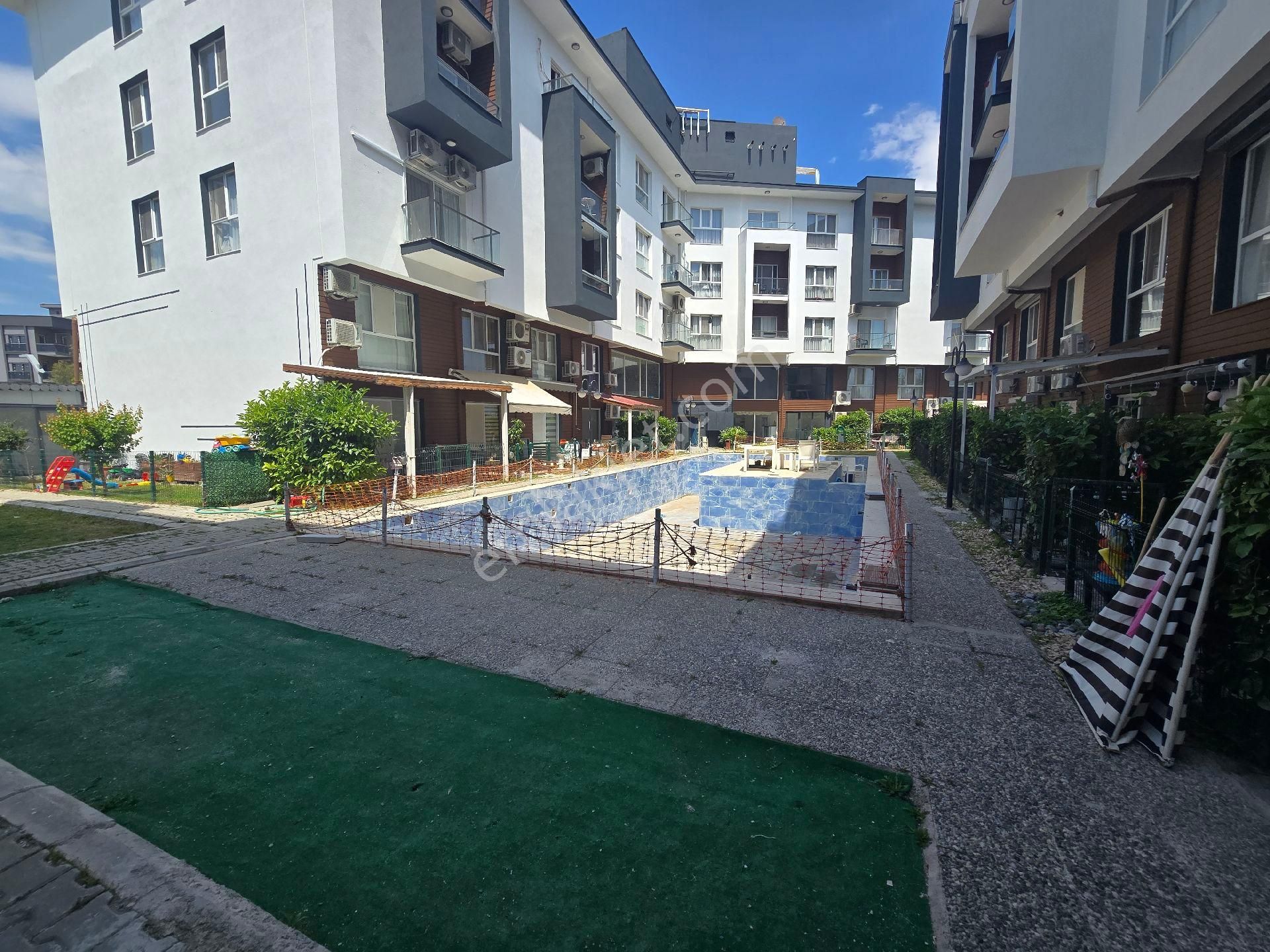 Seyrek Studio City'de 4 Etap'ta 1+1 Eşyalı