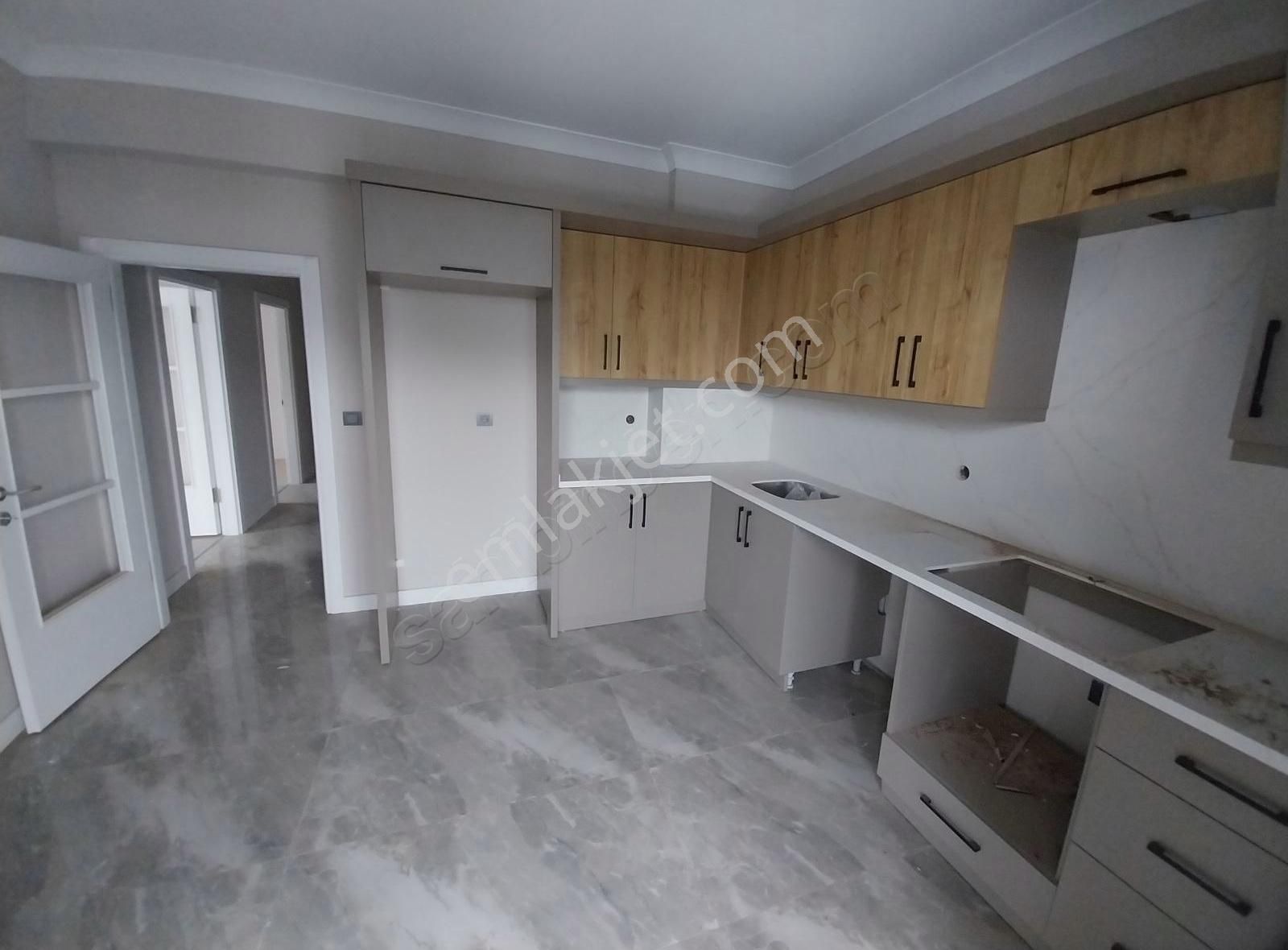 Kapalı Otoparklı,ebeveyn Banyolu Sıfır 3+1daire