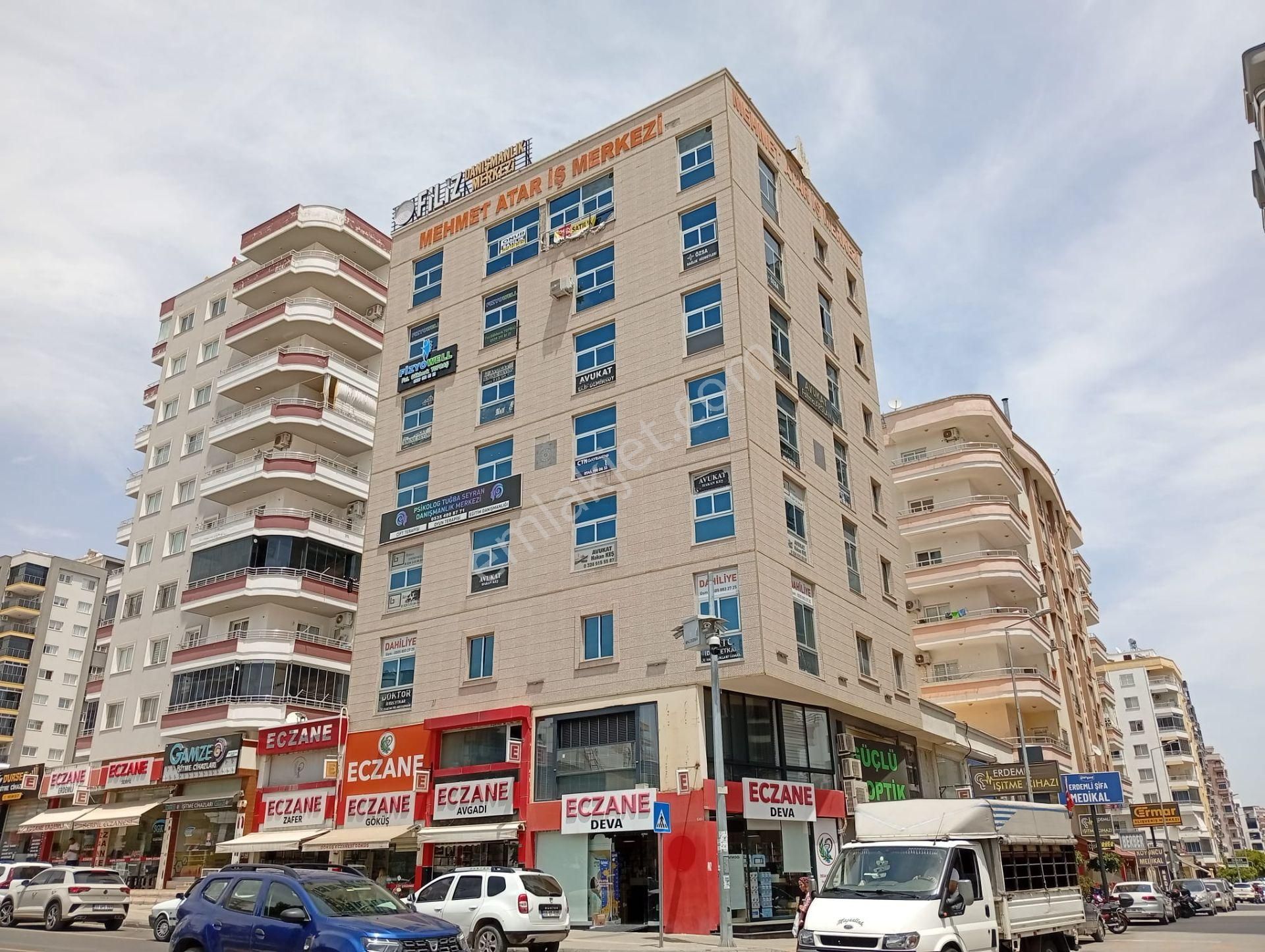 Onur Gayrimenkul'den Satılık 3+1 Ofis ( Hastane Karşısı)