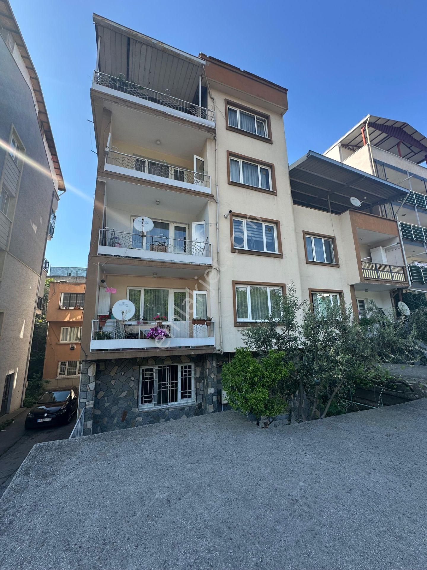 Bursa Eğitim Caddesi Üzerinde Btü Karşısında 2+1 Kiralık Daire