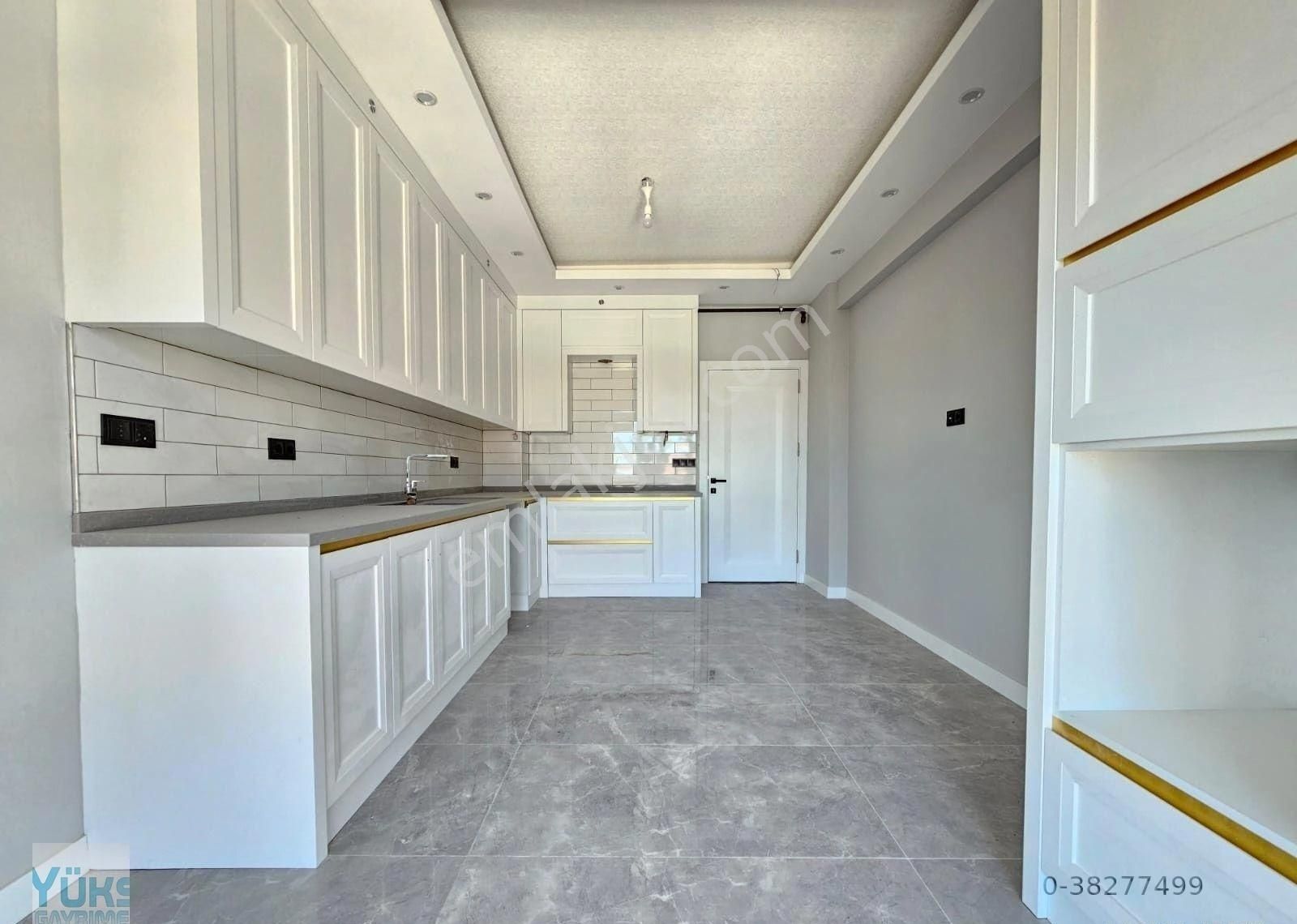 Denizli Gerzele De 3+1 200 M2 Önü Açık Satılık Daireler