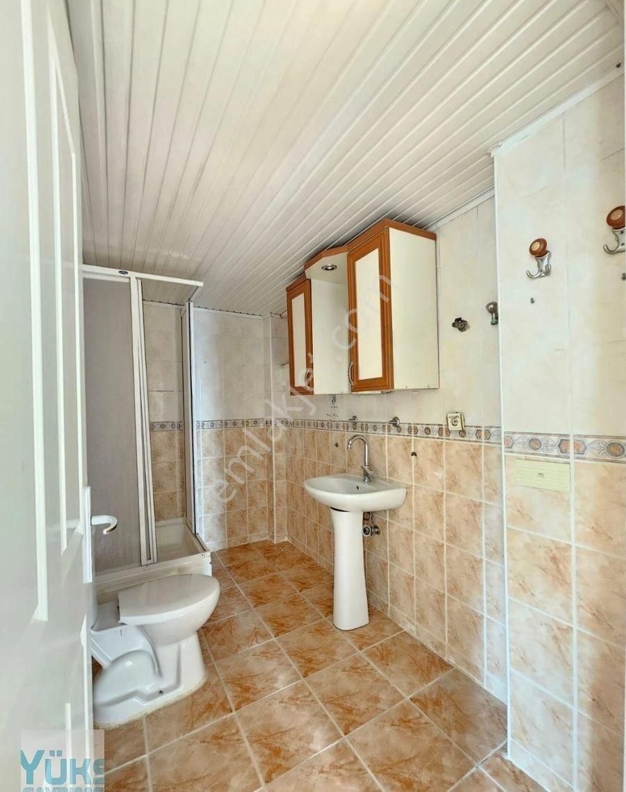 Denizli Adalet Te Süper Konumda Konumda Geniş 3+1 Balkonlu Kiralık Daire