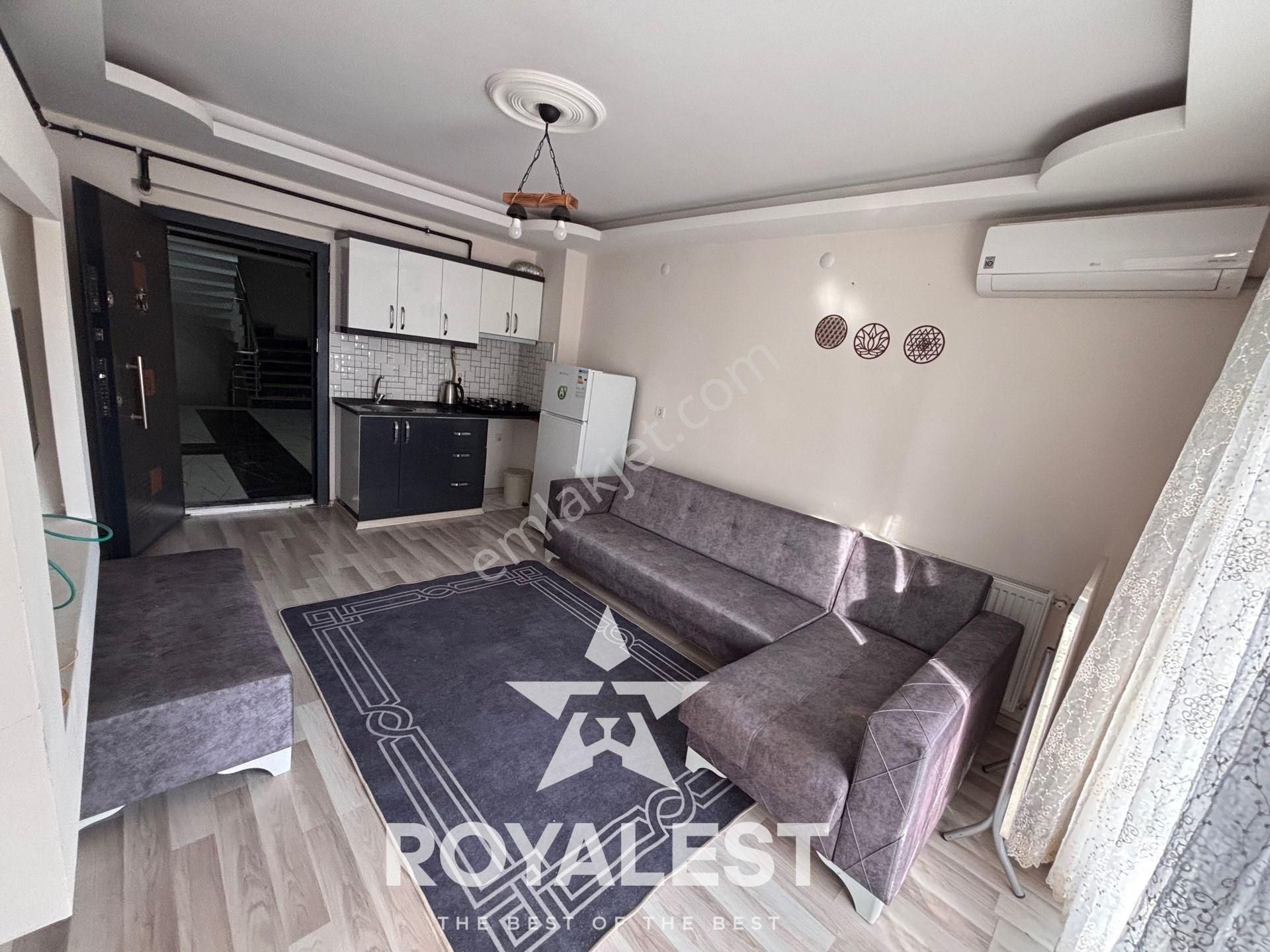 Royalestten Havuzlu Site İçerisinde Kiralık 1+1