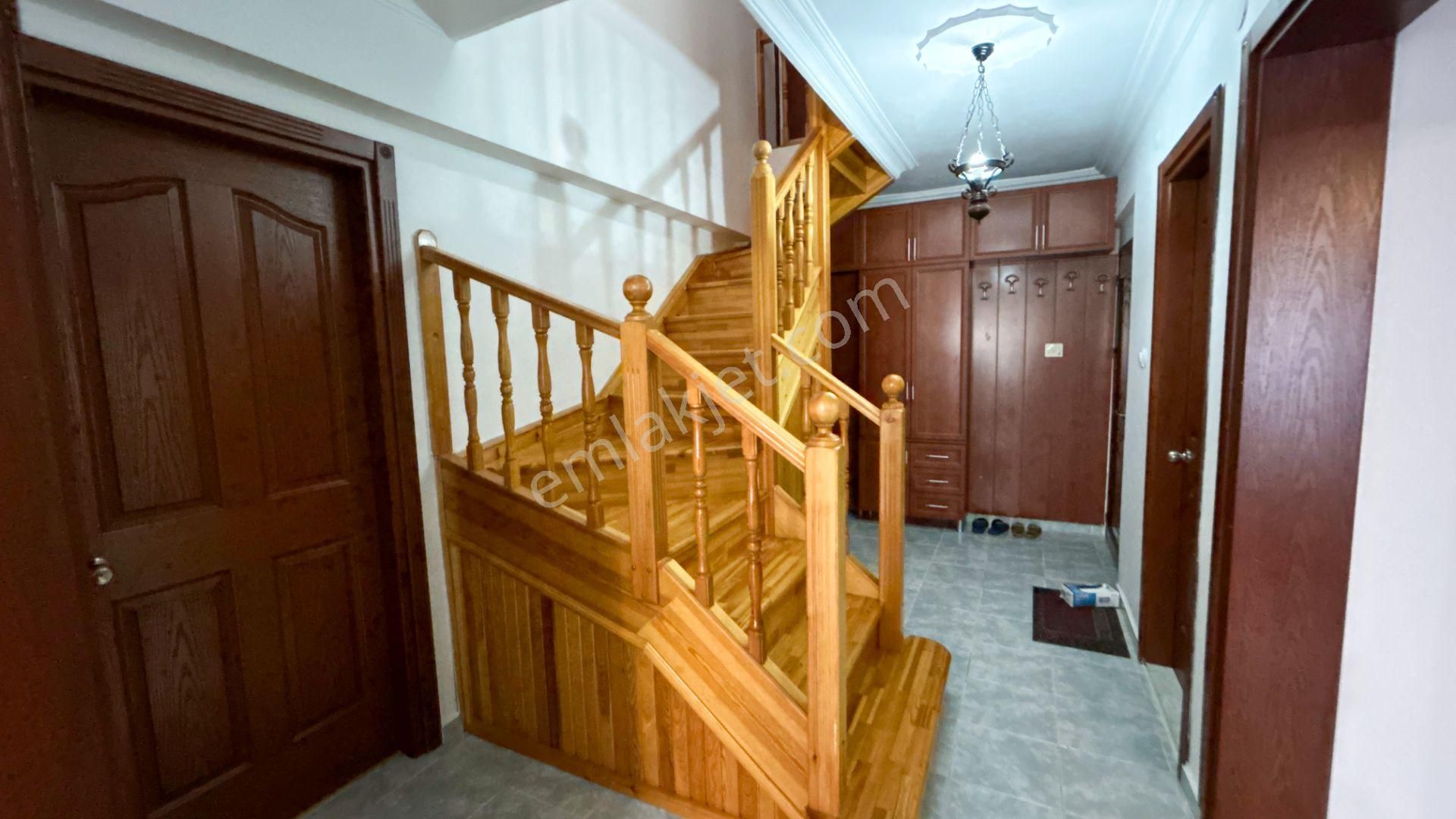 Akçay Altınkum’da 4+1 Geniş Kullanımlı Satılık Dubleks Daire
