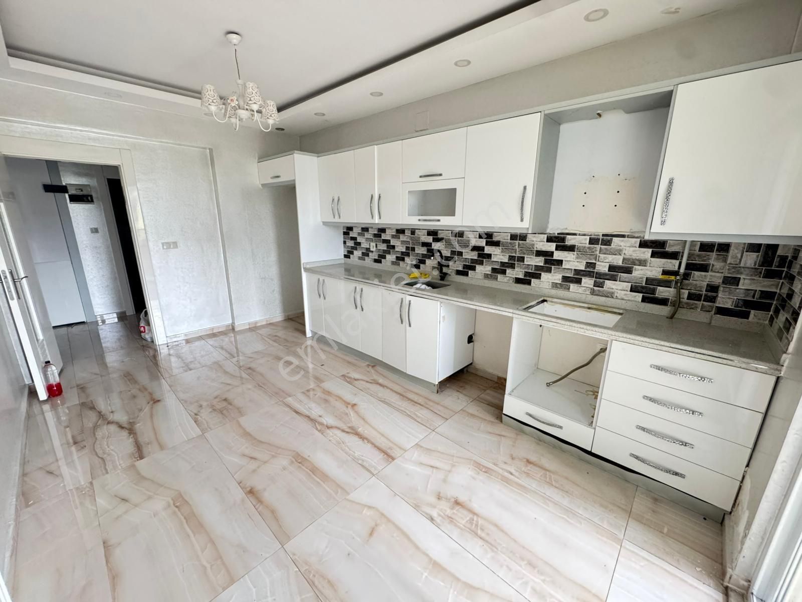 Beylerbeyi Fıstık Mh Satılık 3+1daire