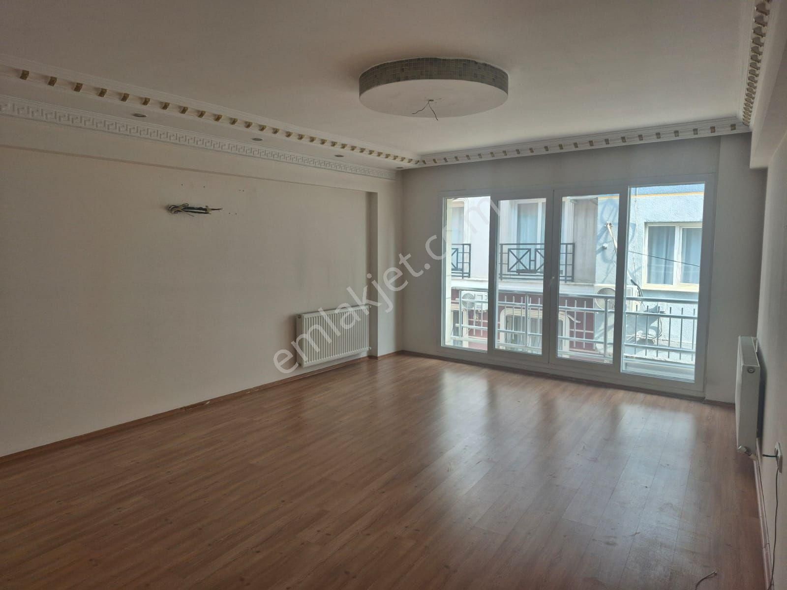 Aydoğdu Mahallesinde 165 M2 Satılık Daire
