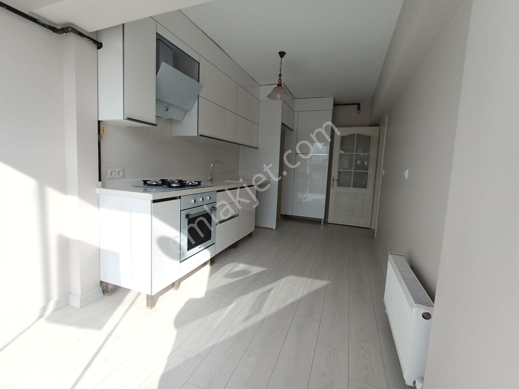 Etlik Şehir Has Antares Avm Yıldırım Beyazıt Ünv Gazze Caddesi Üzeri Asansörlü 4+1 Kiralık